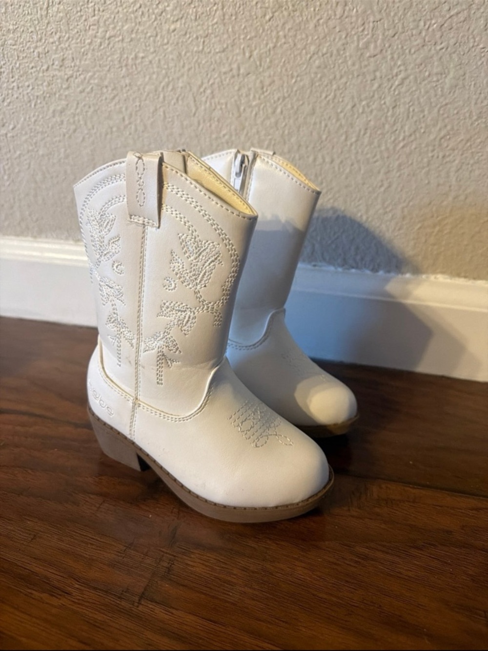 Bebe Cowgirl boots